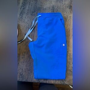 Figs Women's Scrub Pants in Vibrant Blue
Yola skinny scrub